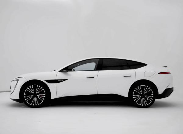 Changan Huaweis Avatr 12 2024 Electric Car 's Large Sedan with 700KM Range and 5 Seats