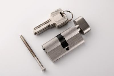 60mm Commercial Porta Bloquear cilindro Operação de latão antigo para um lado