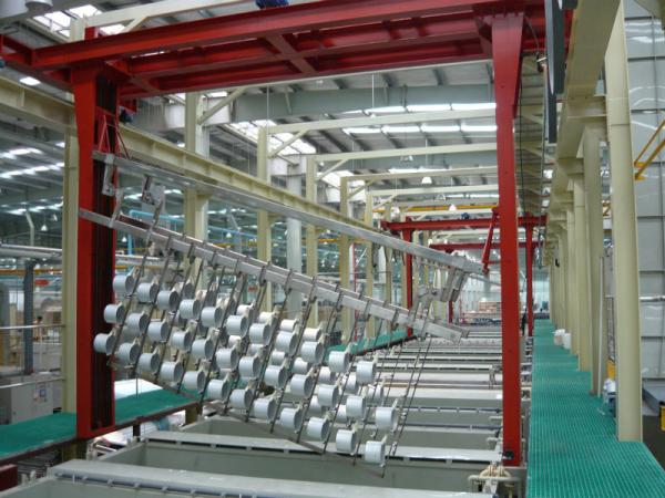 Placa de aço produzindo a linha equipamento do tratamento de superfície para as peças automotivos