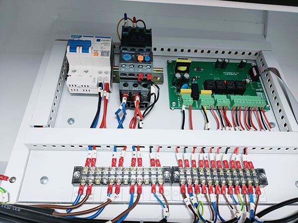 2 Side Blowing Powder Mill Air Shower With Dust Collector