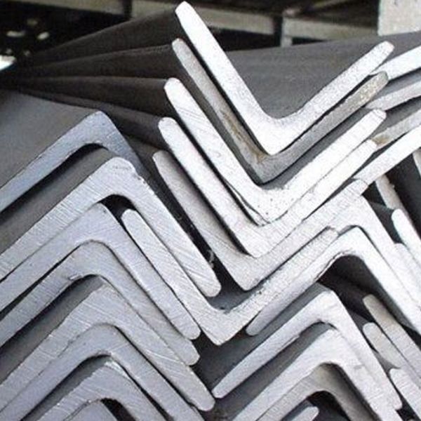 ISO9001 Горяче прокатаная стальная сторона 3м 4м 5м Длина 304 347 321H