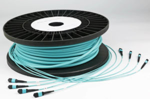 24 кабеля хобота оболочки ядра MPO MTP OM4 5.5MM двойных с кабелем 30cm