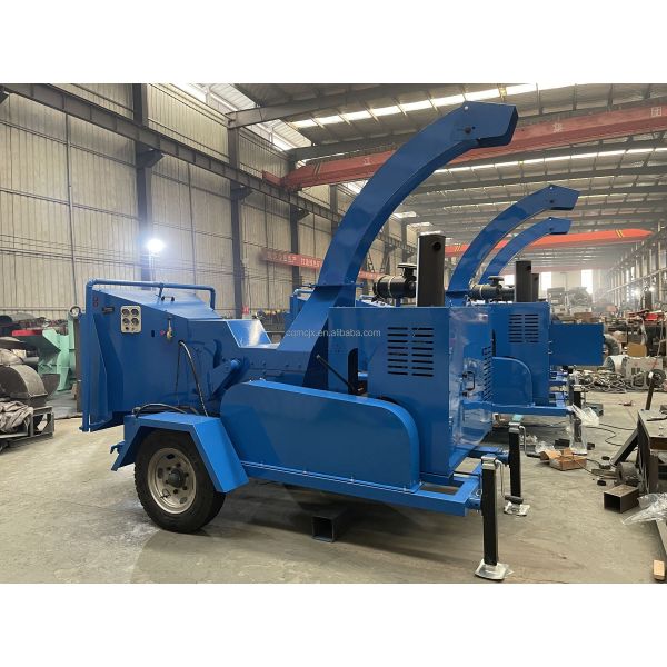 Customizable 102/110hp Turbo Diesel Engine Wood Shredder for Agricultural and Forestry
