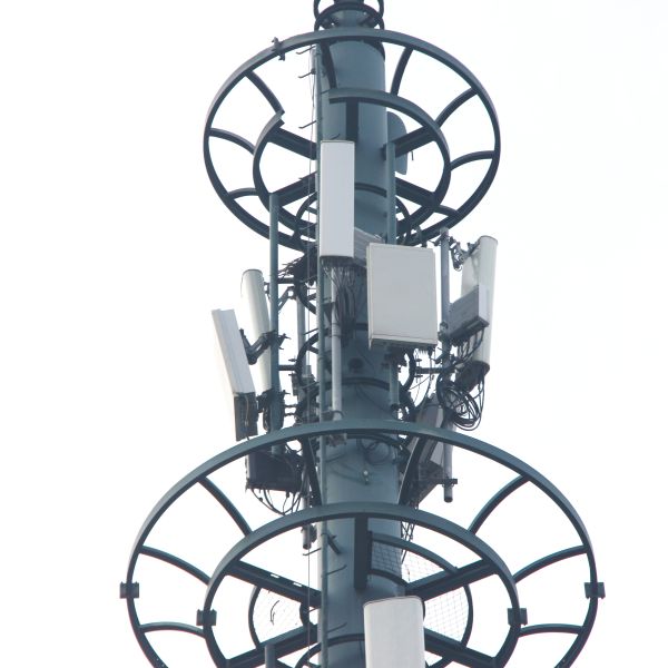 Conical Monopole Telecommunications Tower Hot Dipped Q460 Tubular Steel Pole