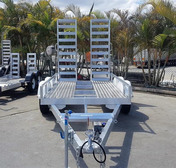 Mini Type Aluminum Extrusion Profiles  Eco Friendly Aluminum Material Trailer