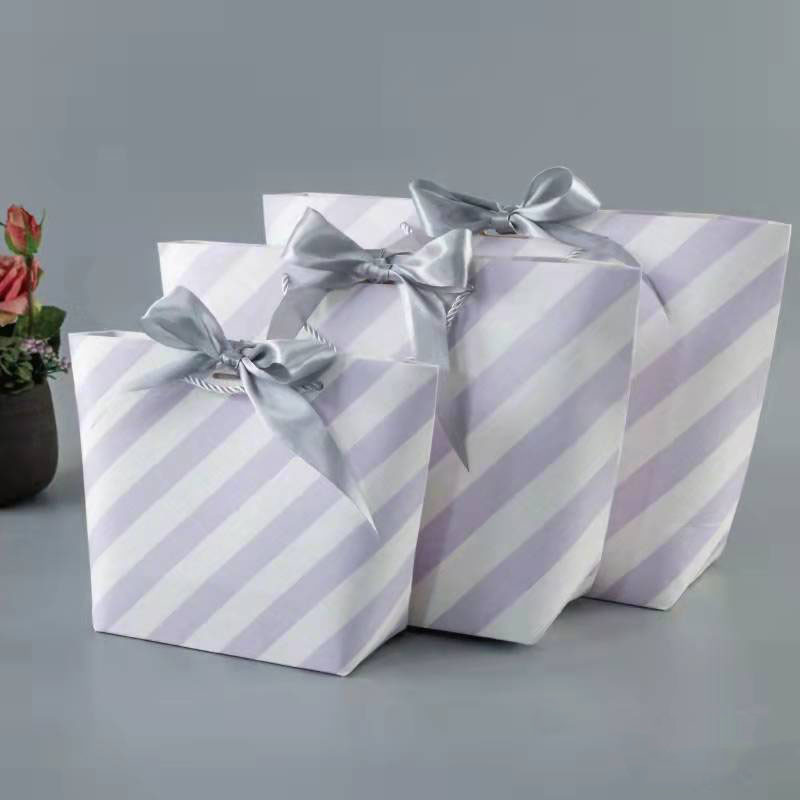 Сумки подарка бумаги Bridesmaid цвета 250gsm ODM Pantone 25*37*11cm