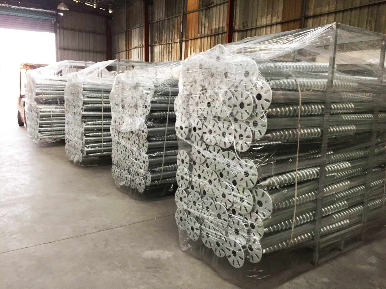 Установка солнечных панелей из натурального серебра