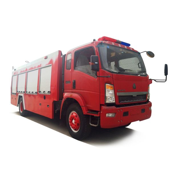 Fire Fighting Truck SINOTRUK HOWO 4x2  Airport Fire Truck