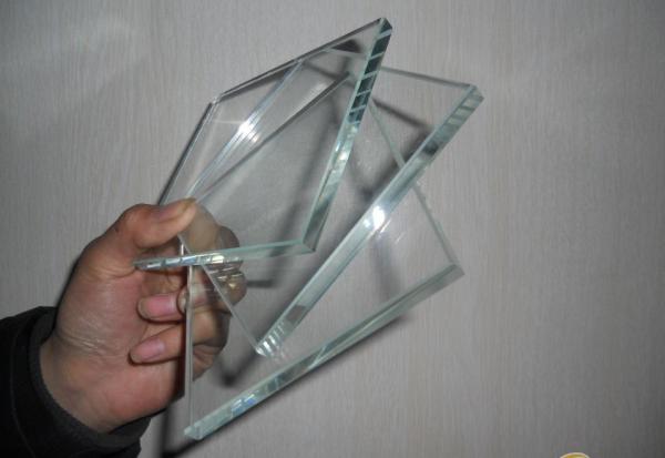 2mm~19mm Low Iron Tempered Solar Glass Ultra Clear Glass