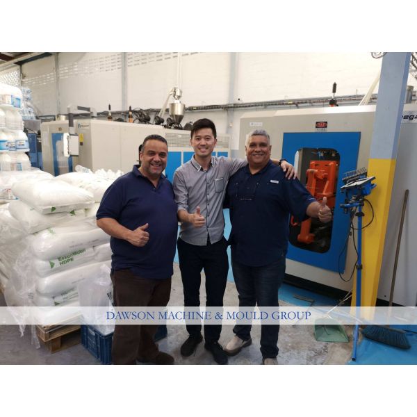 Полноавтоматическая пластиковая бутылка масла в машине для прикрепления этикеток 50L прессформы для прессформы дуновения