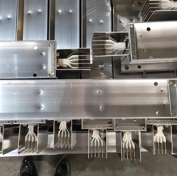 600 В медный пожарный автобусный канал длиной 10 футов легкая установка