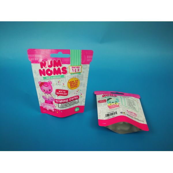 100 Pcs Gift Bags Candy Cookie Goodie Skull Snack Stand Pouch Bags with Zipper and Airplane Holes for Children Packaging