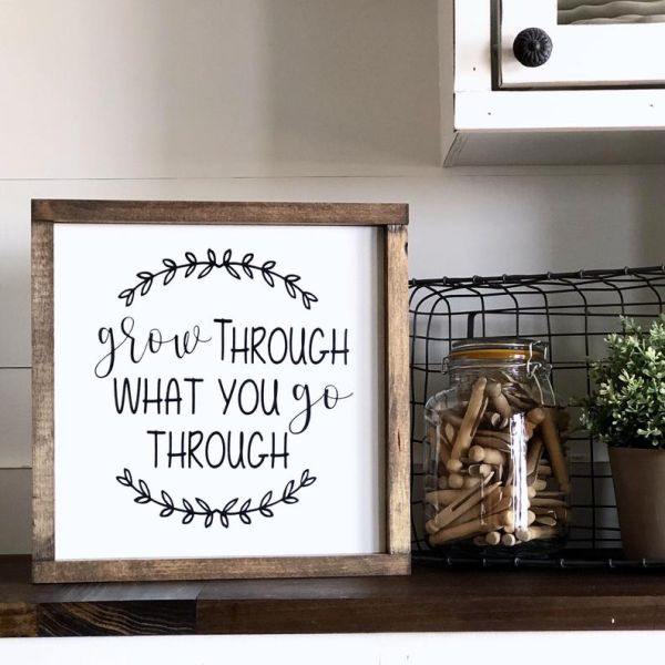 Lightweight Wall Wooden Plank Plaque 20 X 40 Cm Figure Pattern Custom Color