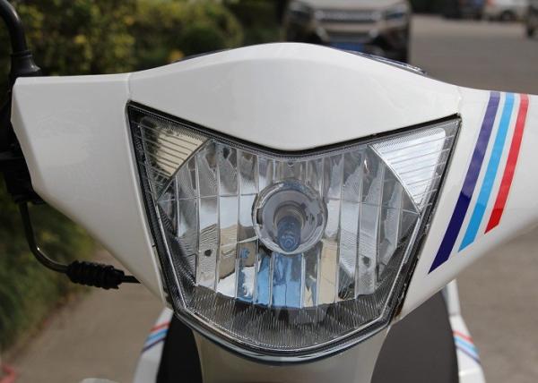 gas motor scooter 50cc 125cc 150cc GY6 engine front disc rear drum alloy wheel white plastic body