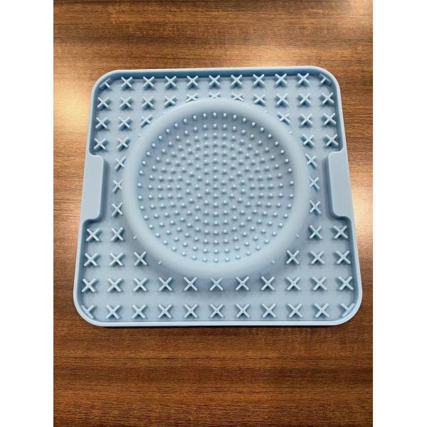 Customized Color Silicone Pet Feeding Plate for Dog and Cat Licking Pad in 2024