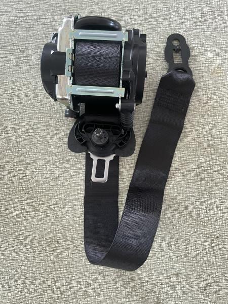 3 Point Safety Belt For BMW G606870, G90 M5 Different colour Webbing SEAT BELT