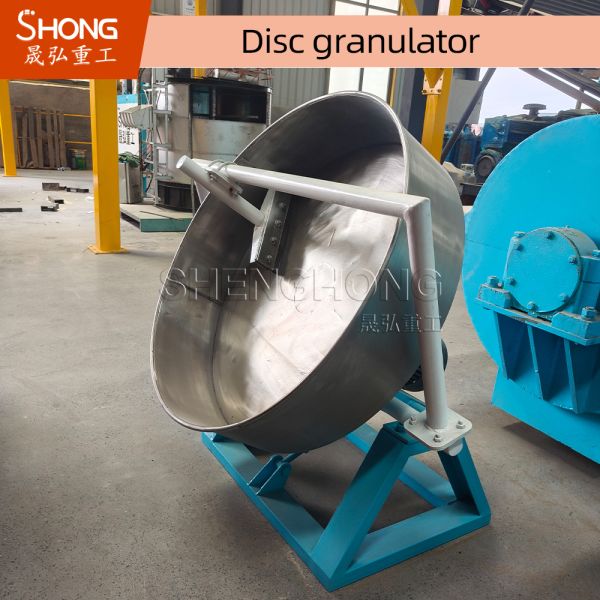 Compound Fertilizer Granulator with Unpowered and Powered Scraper Device Adjustable Disc Inclination and Flexible Belt Driving