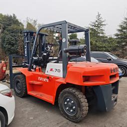 HELI 7 Ton Heavy Duty Diesel Forklift Used 3m Lifting Height With 2 Stages Masts