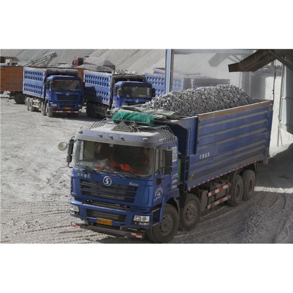 El euro 2 420HP SHACMAN F3000 F2000 en aceite de la construcción de edificios instala tubos transporte