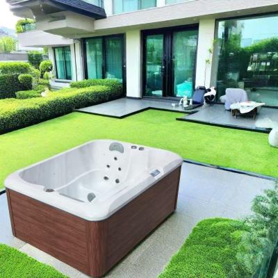 Outdoor Massage Hot Tub 650L with 2.5HP Pump & 25 Jets
