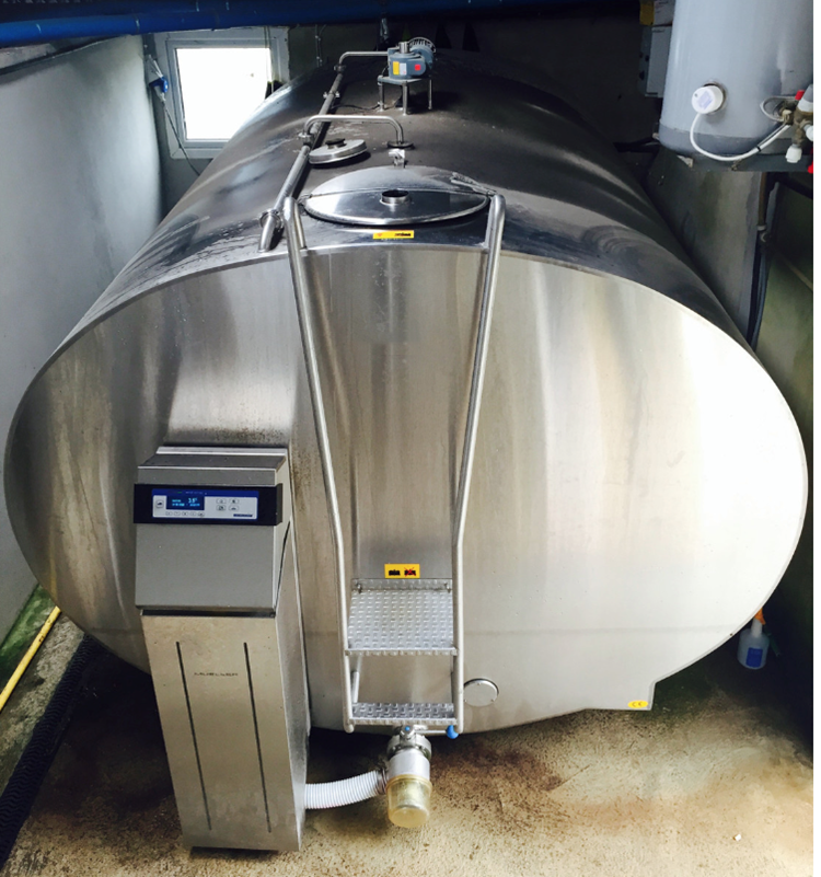 Refrigerating Stainless Steel Storage Tank Blending Milk Cooling Tank
