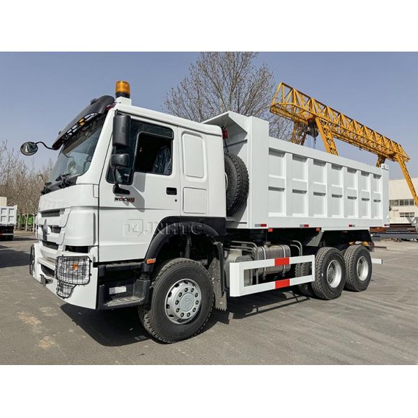 SINOTRUK HOWO Дэмп-Трак 6х4 10 колес 380 л.с.
