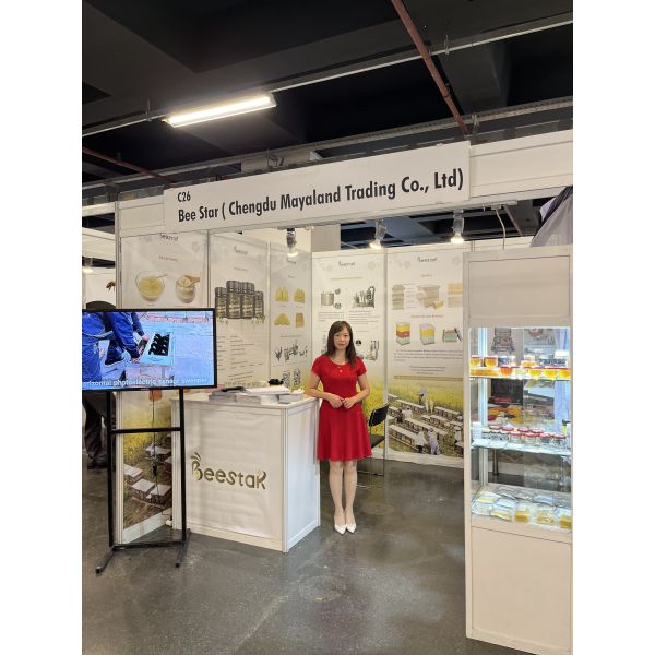 Фидер пчелы американского стиля инструмента Apiculture оборудования пчеловодства деревянный