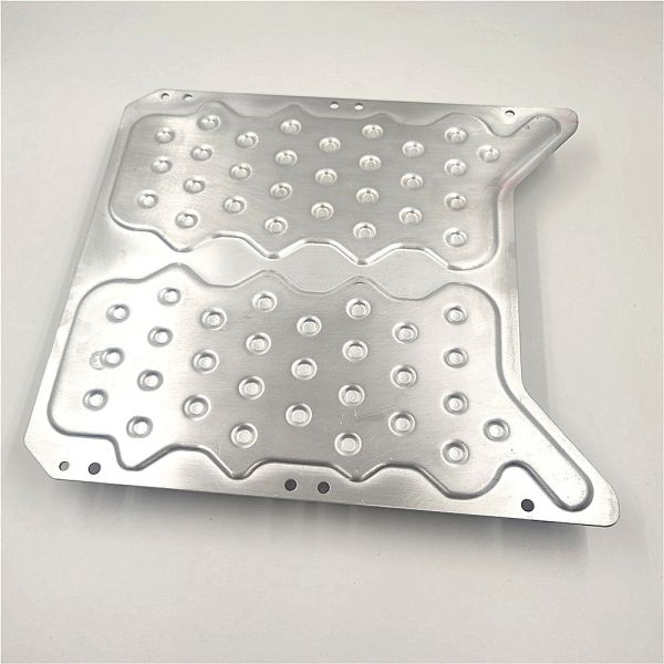 Customized Aluminum Spare Parts Auto Water Cool Plate For New Energy Cars