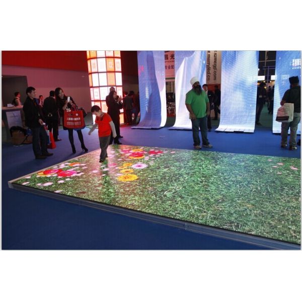 Экраны приведенные афиши цифров изготовленные на заказ, высокий цвет дисплея СИД