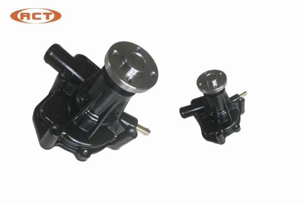 4TNV84 Excavator Water Pump  4TNV84 YM129100-42002 YM129100-42004