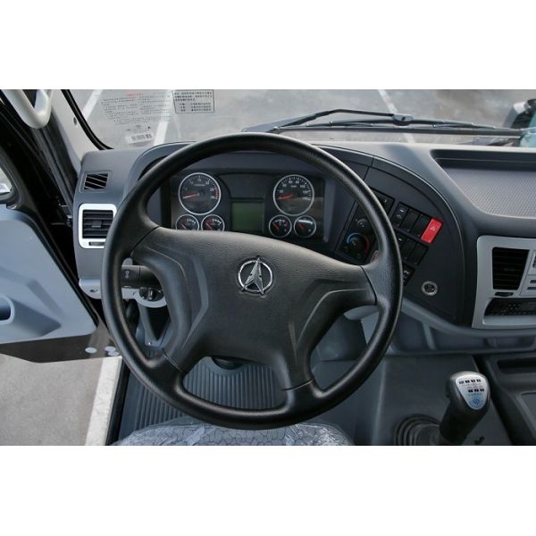 главный сварочного трактора 340ХП - тележка двигателя 40 тонн главного ЛХД РХД - колесо двигателя 10