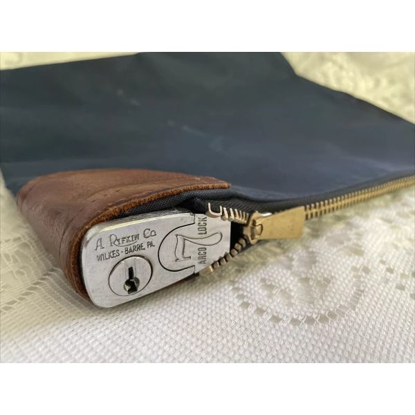 VINTAGE BANK OF AMERICA MONEY BAG LOCK BAG ID BAG BILL BAG COIN BAG BANK LOCK BAG