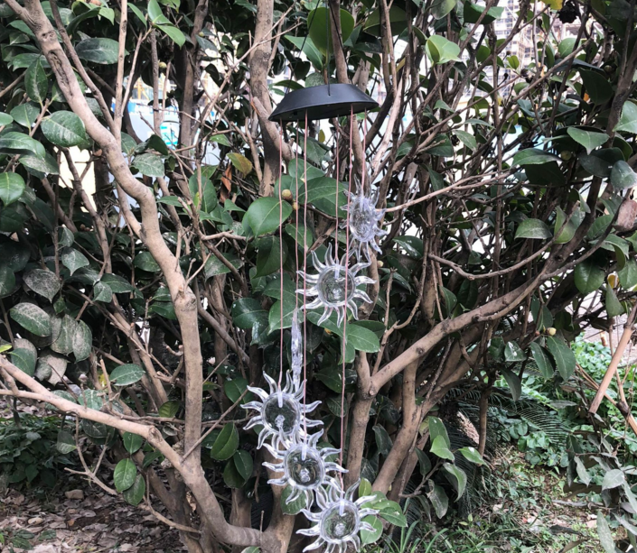 Solar Powered Wind Chime Light LED Color Changing Outdoor Lamp for Garden ABS Material