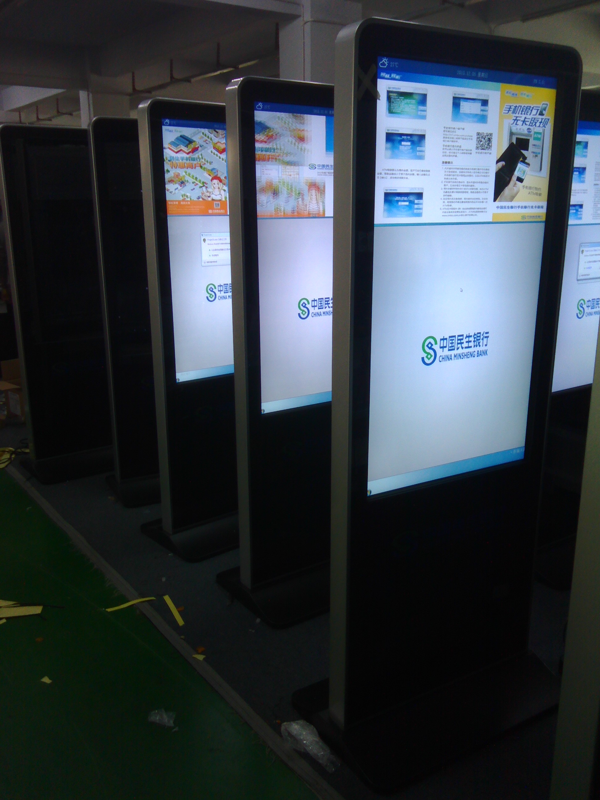 Samsung 47 медленно двигает свободный монитор LCD Signage цифров дисплея стойки/крытый большой дисплей LCD