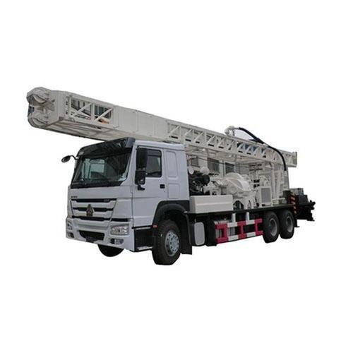 O caminhão da perfuração 8X4 600m do ar da lama montou a água que fura bem o equipamento