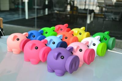 12cm Length Colorfull Piggy Bank Money Box With Mouth Open , Cute Piggy Banks For Adults
