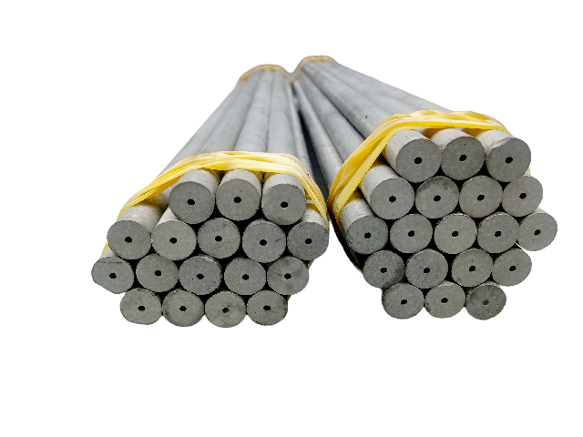 Центрально расположенный карбидный стержень с охлаждающим средством на водной основе для точной обработки