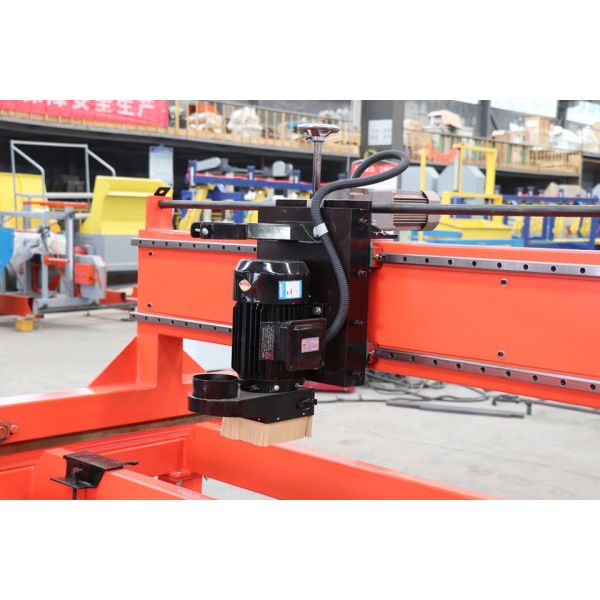 15KW 30KW Wood Portable Sawmill Mobile Wood Milling Machine With Cant Hook