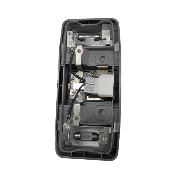 MB774928 Suitable for Mitsubishi Changfeng Liebao Black King Kong Cavalry V31 V32 V33 the Front Interior Ceiling Lights