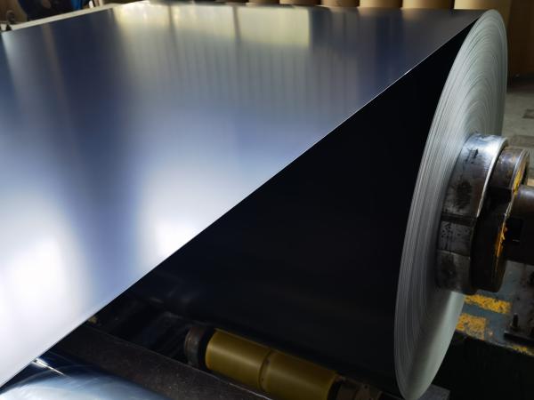 0.019 X 24 In X 50'Ft Color Black Coating Aluminum Trim Coil Aluminum Flasing Roll Usado para Decoração de Telhado