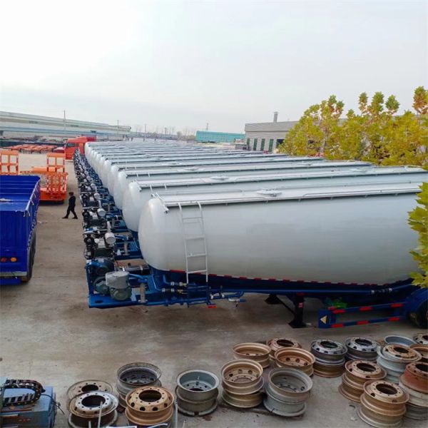 18T Air Suspension 3 Axle Bulk Cement Tank Powder Material Transport Tank Semi-Trailer