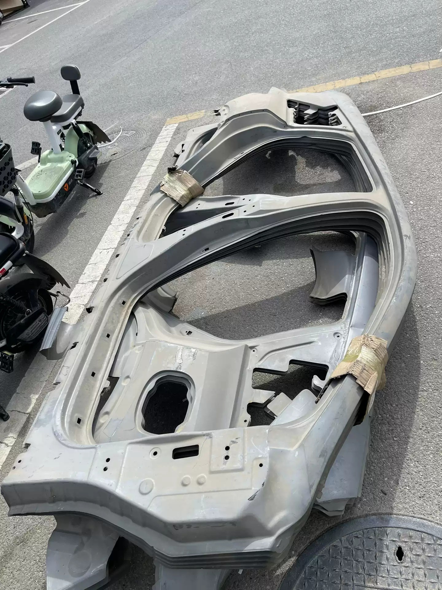 Infiniti QX50 2019 Body Sheet Metal Side Panel Assembly with Primer Some Doors Need Repair