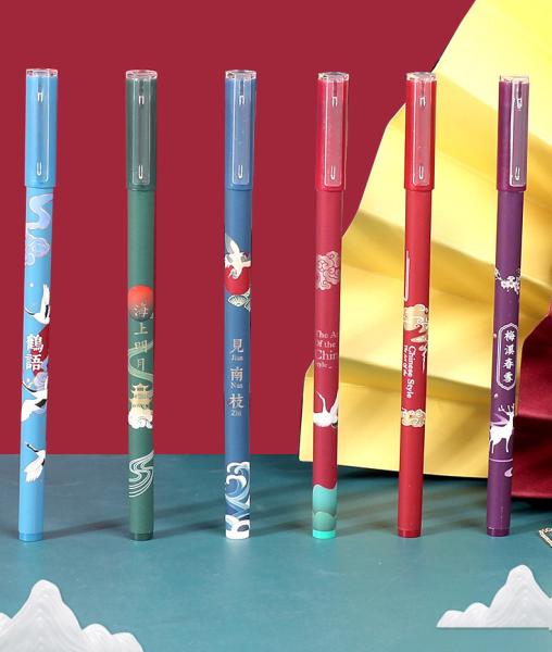 Chinese Style Colorful Signature Pen Set Plastic Gel Pen With Folding Fan Bookmark