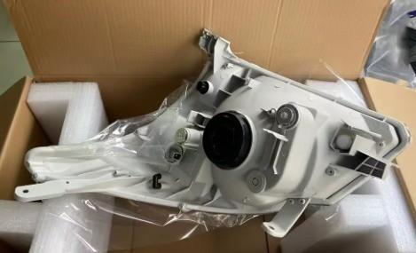 Toyota Prado FJ120 LC120 Lâmpada de cabeça LED 2003-2009 81130-6A231