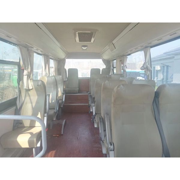 ZK6729D использовало небольшое евро IV 25 Cummins Engine фронта Yutong автобуса - подержанный тренер 30seater