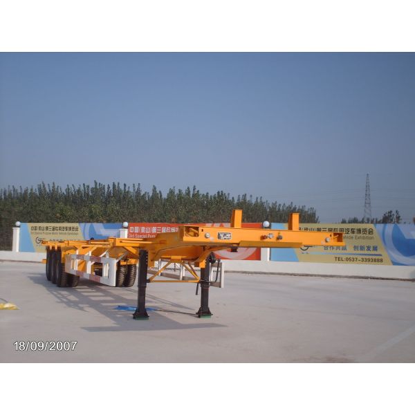 Double Axles Flat Bed Semi Trailer With Dual Line Braking System For Transport
