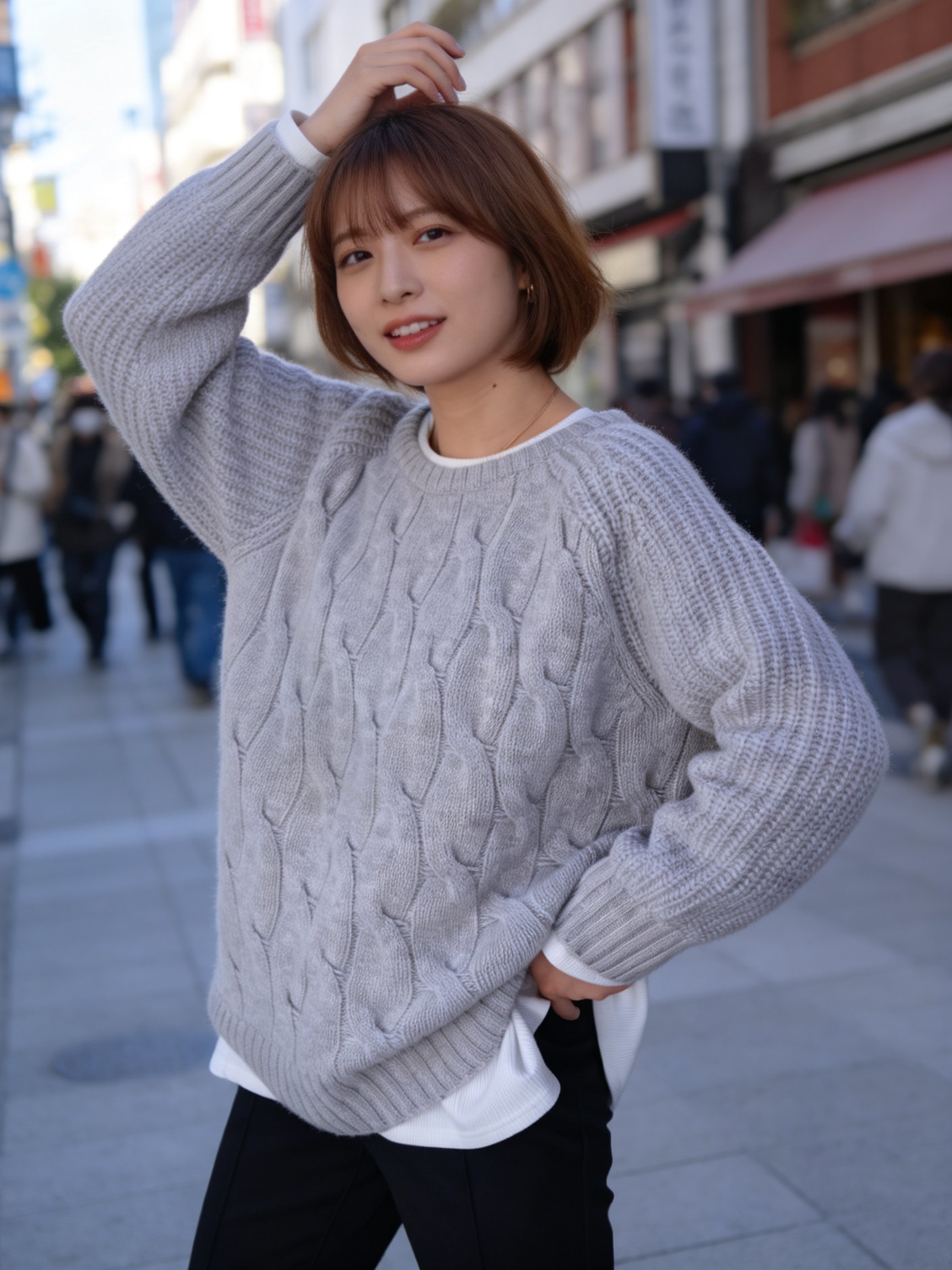 100% Wool Knitted Sweater Crew Neck Thick Pullover for Women with Cable Design