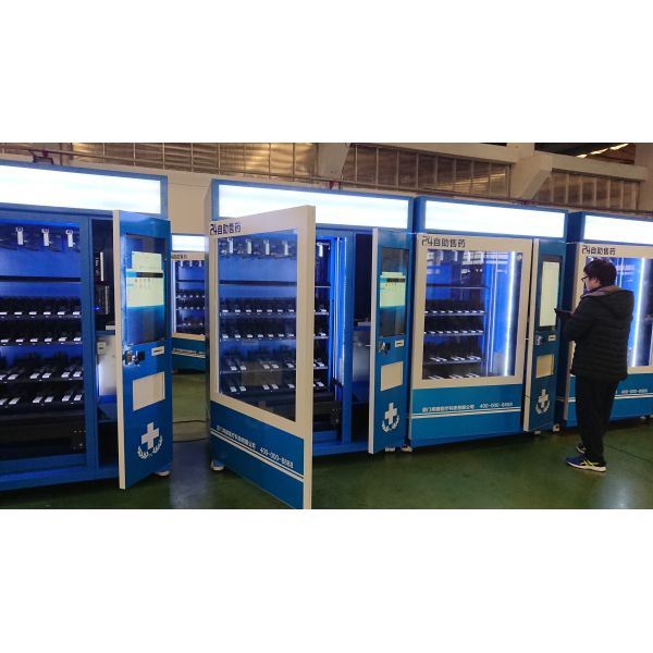 Máquina expendedora grande de la bebida de la capacidad del alto grado con la exhibición de la publicidad de 22 pulgadas