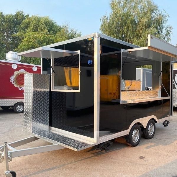 Street Commercial Food Truck for Food Store Fully Equipped Restaurant Customized Size