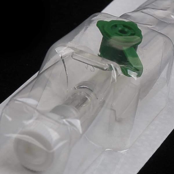 Cathéter IV stérile pour animaux de compagnie avec bouchon d'héparine Canule IV jetable papillon Cathéter d'injection intraveineuse pour les soins de santé des animaux de compagnie